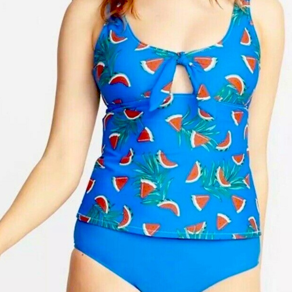 Old Navy Tankini Top Women’s Medium